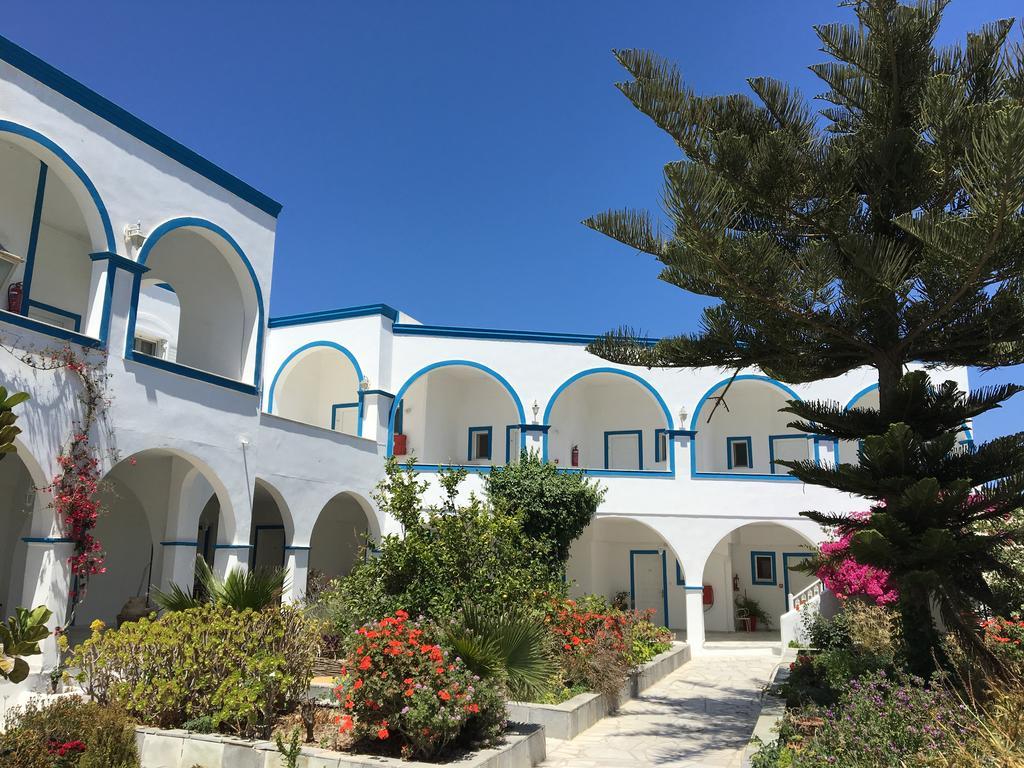 Hotel Lodos Karterados  Exterior photo