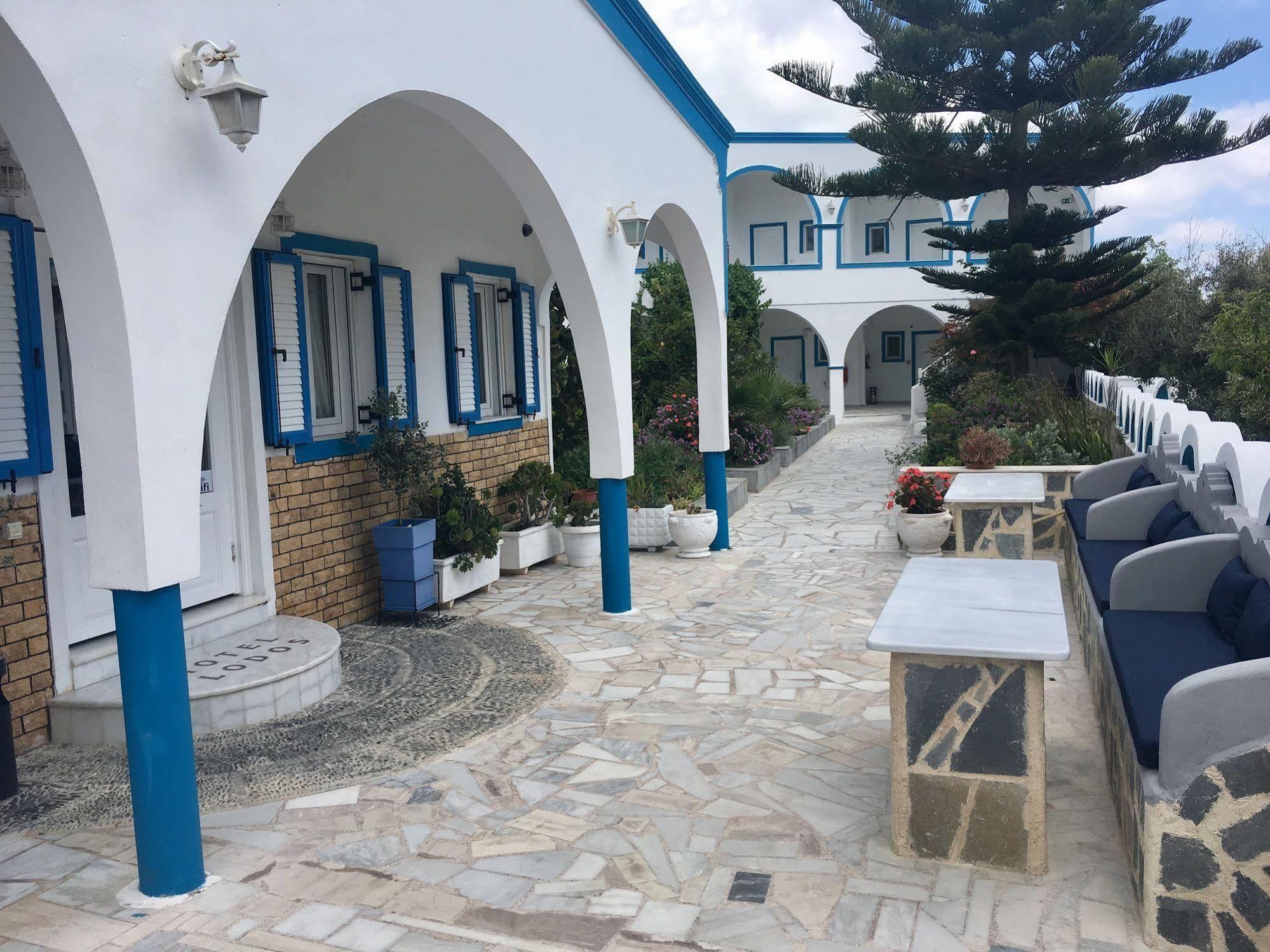 Hotel Lodos Karterados  Exterior photo